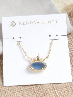 Kendra Scott • Disney Elisa Gold Blue Mother Pearl 'Kind' Necklace